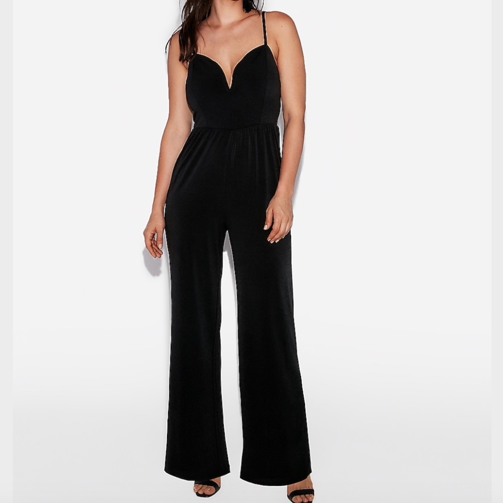 NWT Express Wide Leg V-Wire Jumpsuit Black Women's XXS